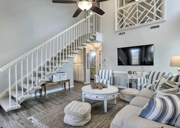 Cozy Beach Condo